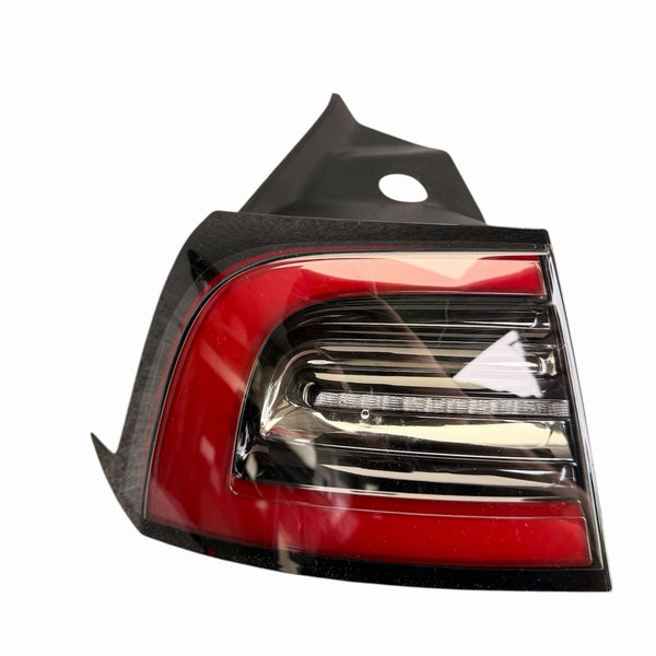 2017-2022 Tesla Model 3 Rear Driver Exterior Taillight Outer Tail Lamp Left LH