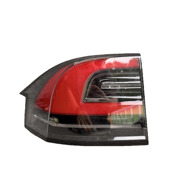 TESLA MODEL X TAIL LIGHT LEFT DRIVER 2016 2017 2018 2019 2020 LED 1034332-00-B