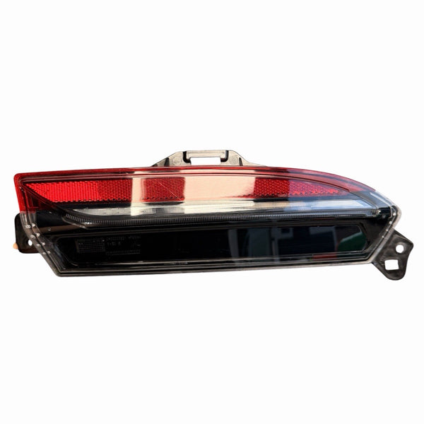 24 25 Model 3 Rear Right Lower Bumper Taillight Lamp LED Reflector 1712514-00-D
