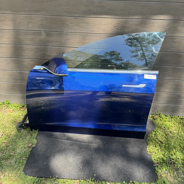2018-2023 TESLA MODEL 3 FRONT LEFT DRIVER SIDE DOOR SHELL BLUE MIRROR INCUDED