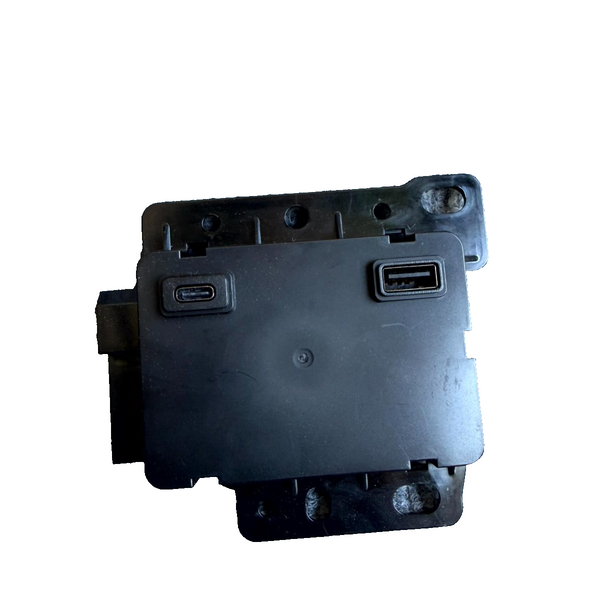 2017 - 2024 TESLA MODEL 3/Y CENTER CONSOLE USB HUB MODULE OEM, 1522264-00-B