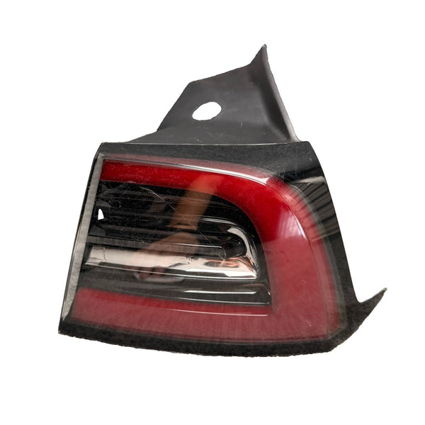 2021-2023 Tesla Model 3 Tail Lamp Rear Bodyside Right 1077398-00-H