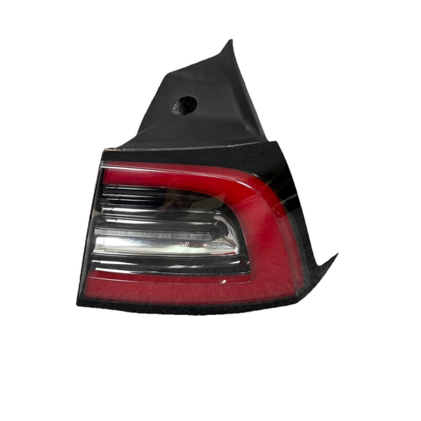 2017 - 2023 TESLA MODEL 3 REAR RIGHT PASSENGER SIDE TAILLIGHT OEM, 1077398-00