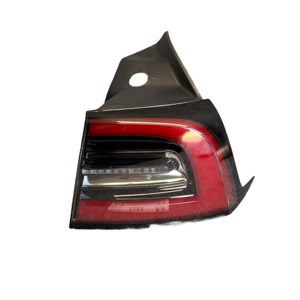2017-2023 TESLA MODEL 3 LED TAIL LIGHT REAR OUTER RIGHT PASSENGER SIDE 3 PIN