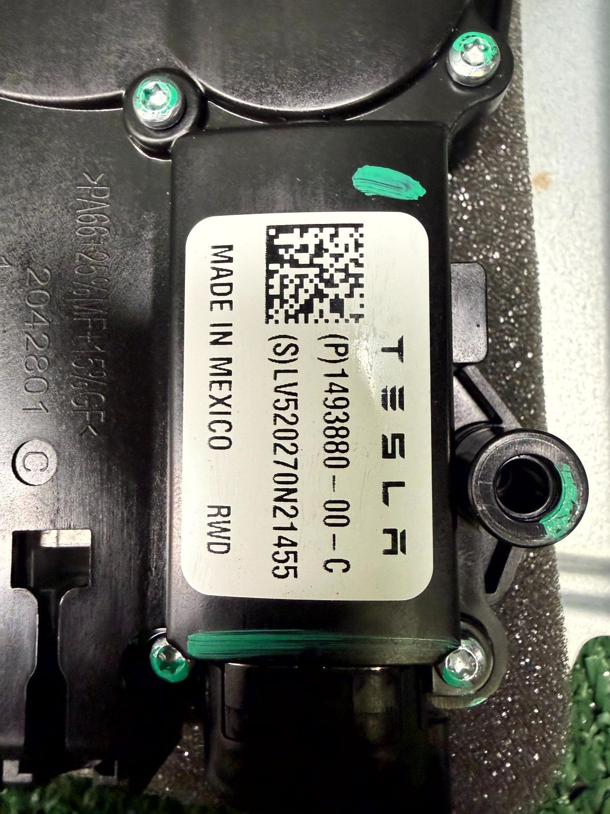 ♦️2020-2023 TESLA MODEL Y 2ND ROW SEAT RECLINER ACTUATOR OEM, 1552469-00-A