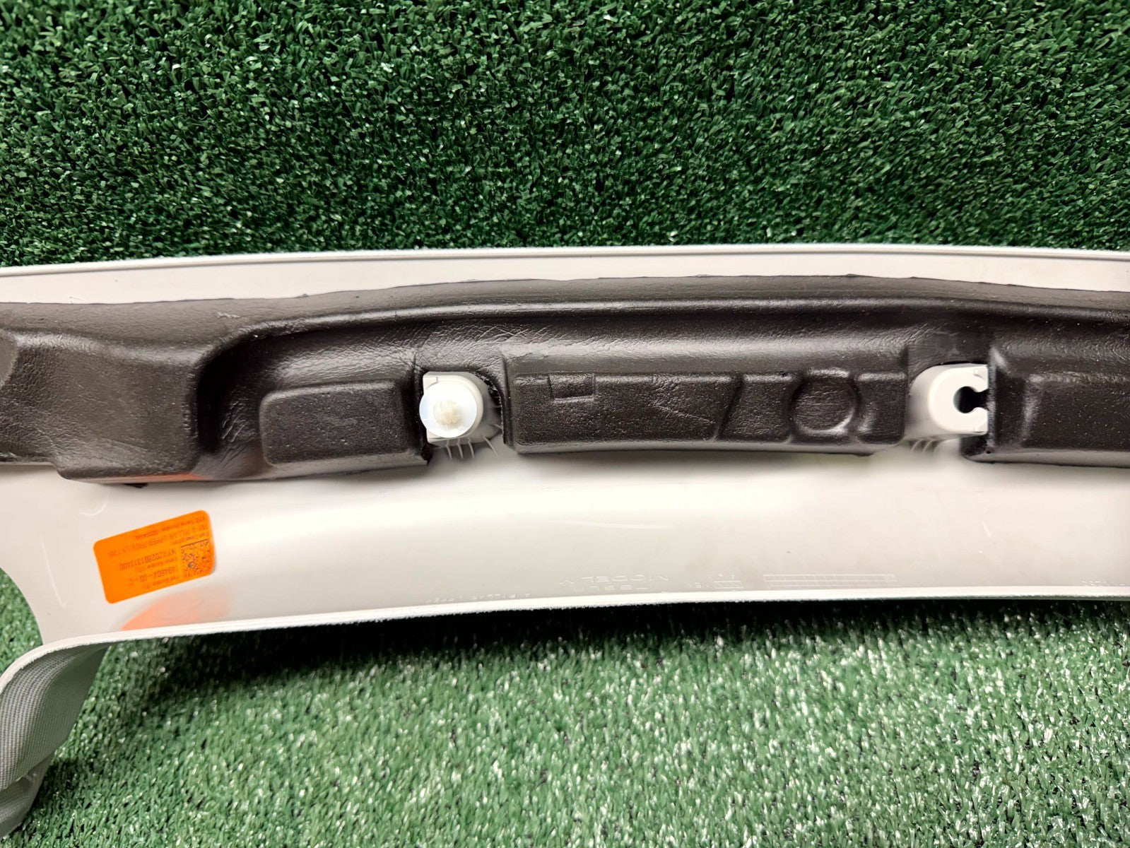 ♦️2020-2024 TESLA MODEL Y LEFT SIDE UPPER A PILLAR COVER TRIM OEM, 1494604-00-C