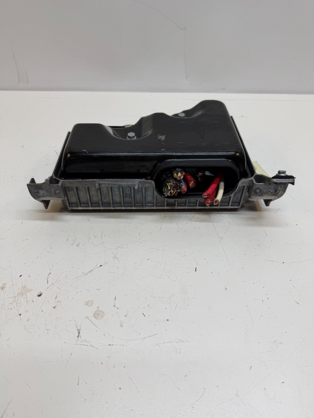 2020-2023 Tesla Model Y Front Body Control Computer Module Unit 1497319-00-E