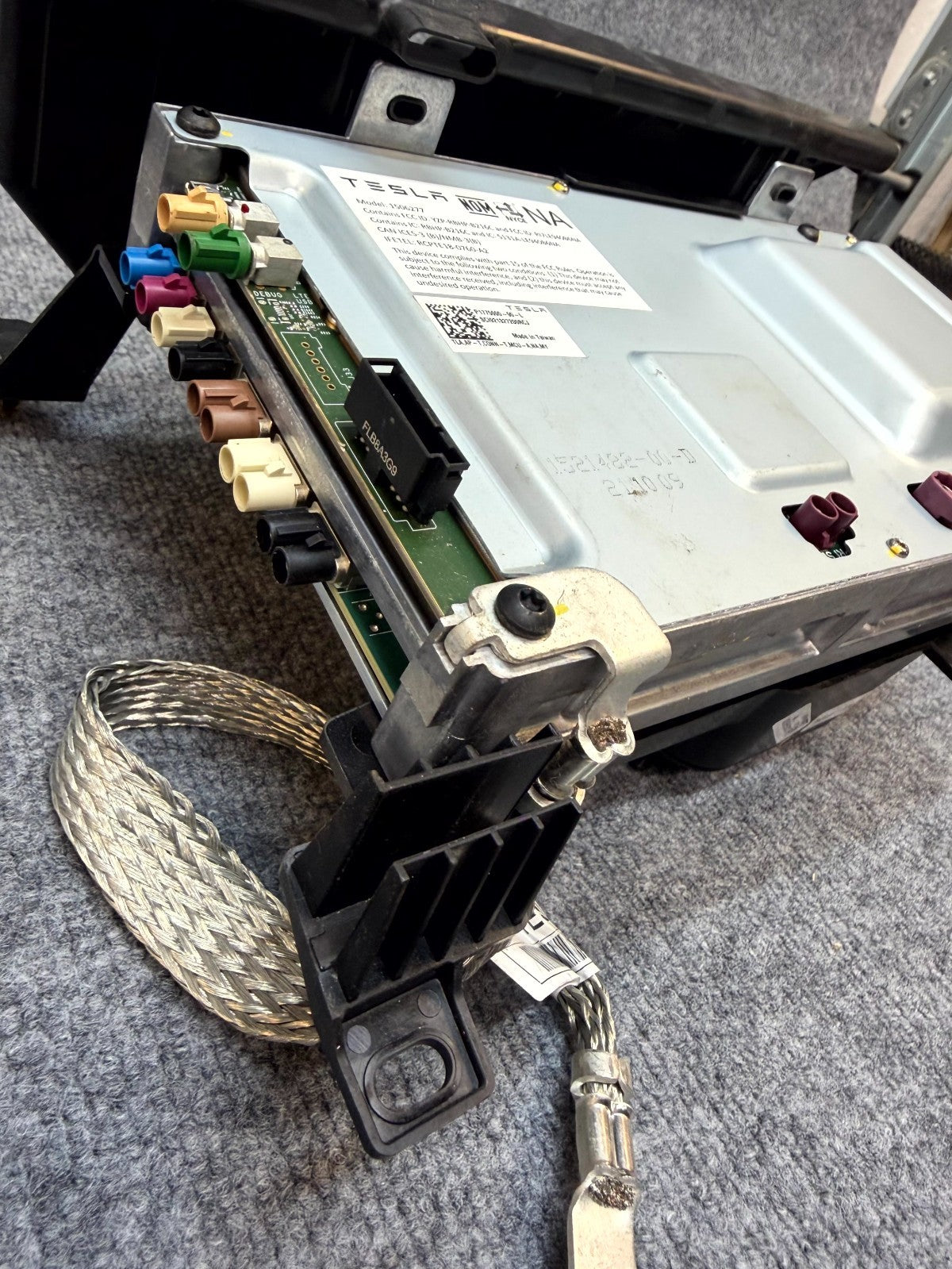 2020-2024 TESLA MODEL Y MCU COMPUTER MEDIA CONTROL MODULE OEM, 1775000-90-L