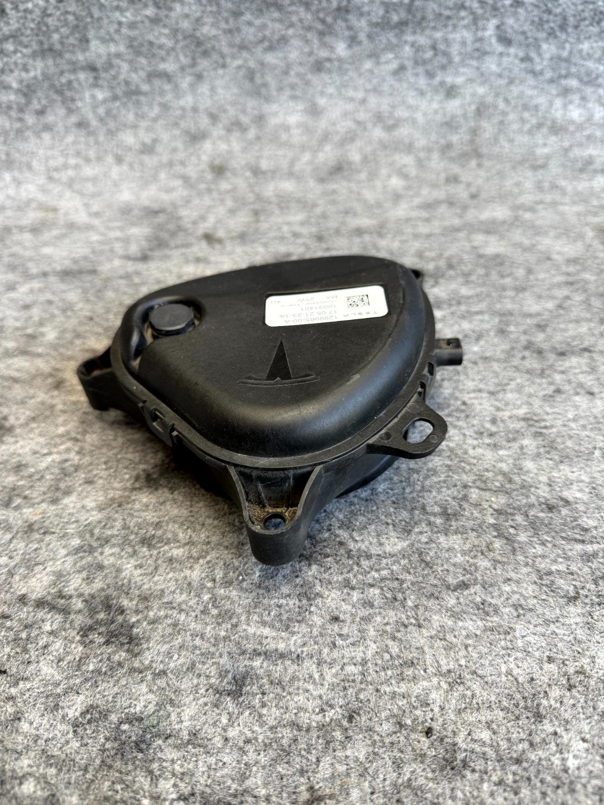 ♦️2017 - 2023 TESLA MODEL 3 PEDESTRIAN WARNING SPEAKER  OEM,  1299965-00-A