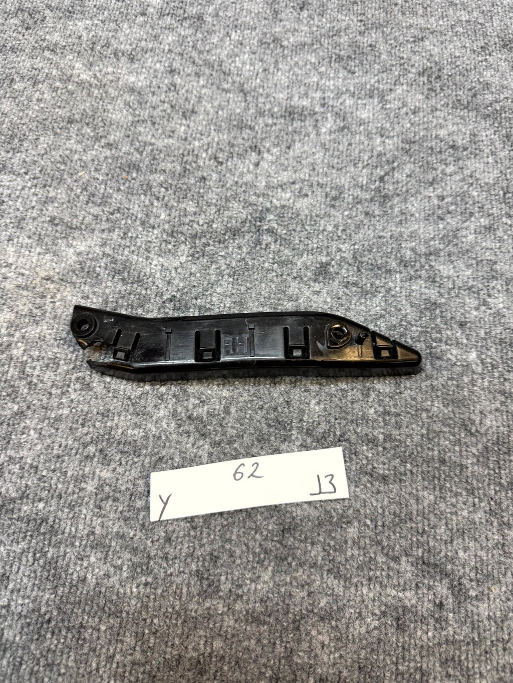 2020 - 2024 TESLA MODEL Y FRONT FENDER BUMPER BRACKET SUPPORT OEM, 1493771-00-B