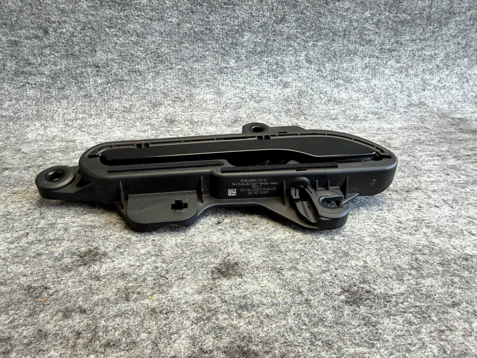 ♦️2017 - 2023 TESLA MODEL 3 RIGHT SIDE EXTERIOR DOOR HANDLE OEM, 1528115-00-D