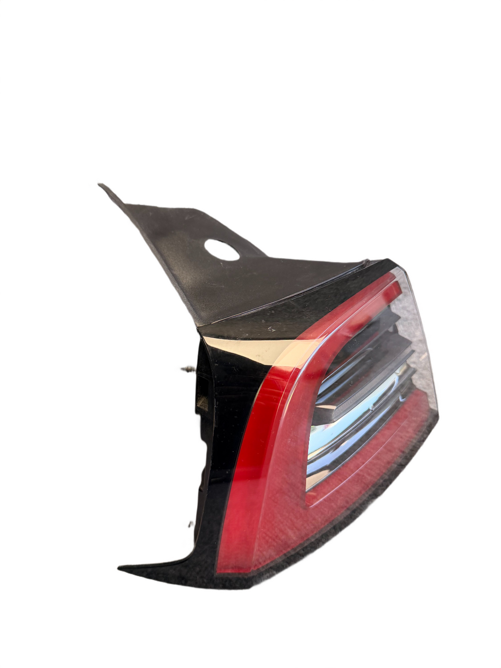 17-23 Tesla Model 3 Y Rear Left Driver Side Outer Tail Light Lamp 1502086-00-D