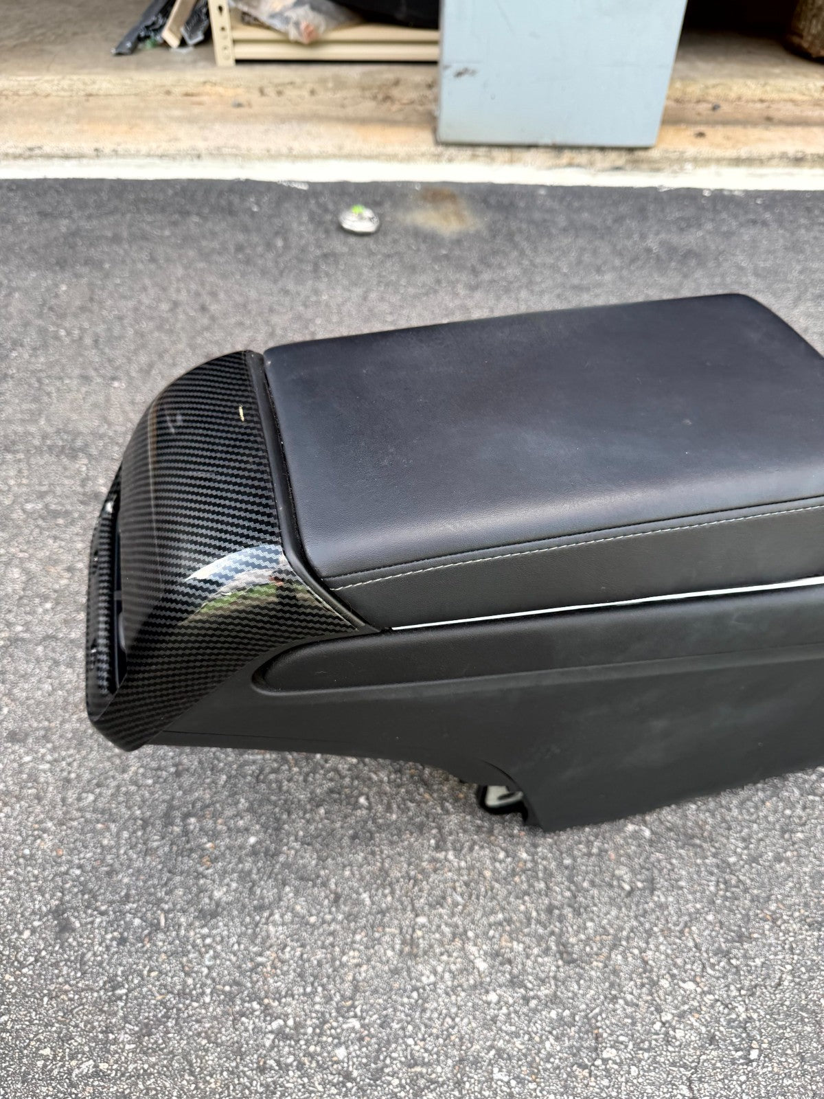 2017 – 2023 TESLA MODEL 3 FRONT CENTER CONSOLE ARMREST OEM, 1755501-99-A