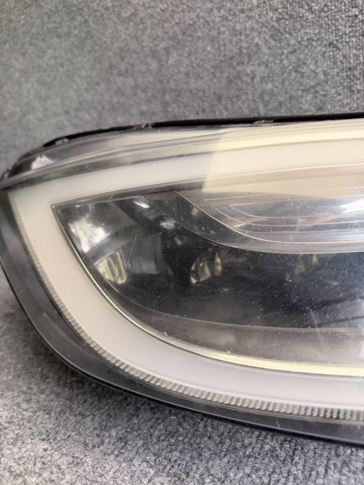 2012-2016 Tesla Model S HID DRL LED Right Side Headlight OEM 6005907-00-D