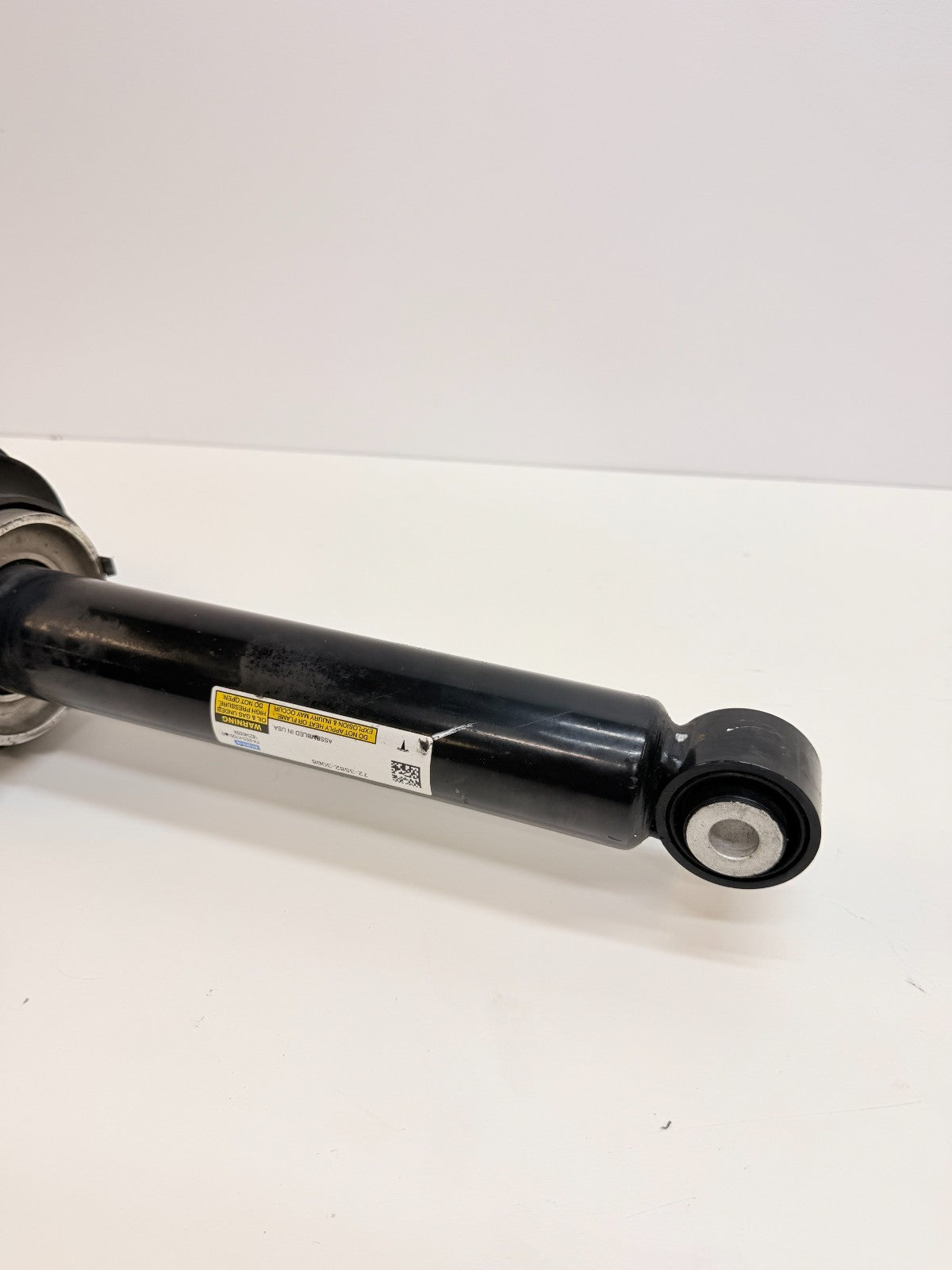2016-2020 Model S Rear Right Suspension Air Spring Shock Absorber 1067466-25-C
