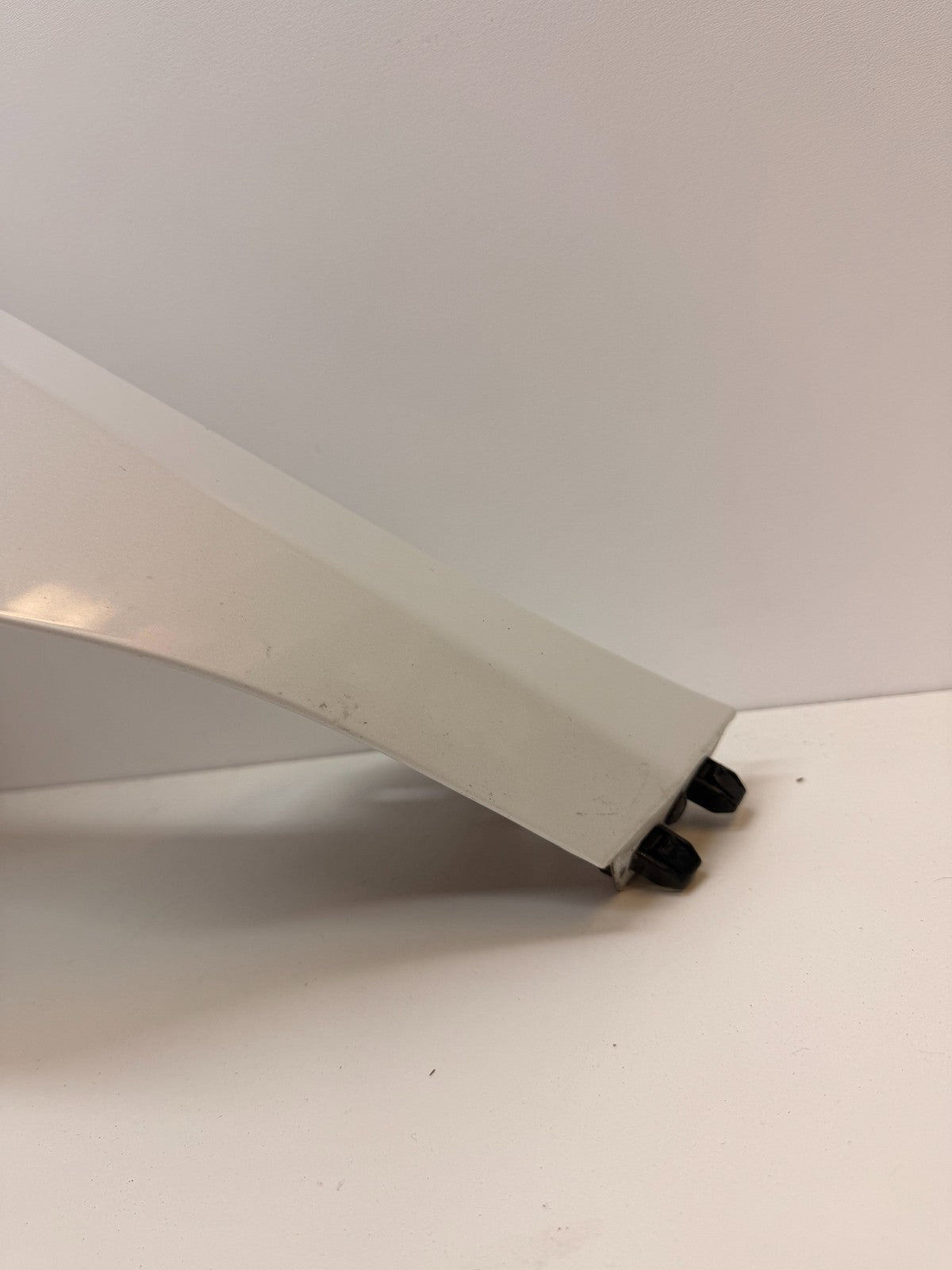 2020-2024 Tesla Model Y FRONT FENDER RH PASSENGER SIDE