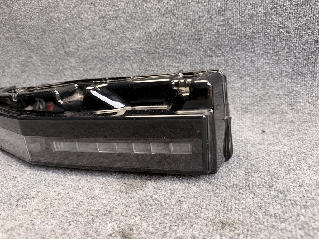 DMG‼️2024-2026 TESLA CYBERTRUCK FRONT RIGHT LED HEADLIGHT LAMP OEM 180640500D