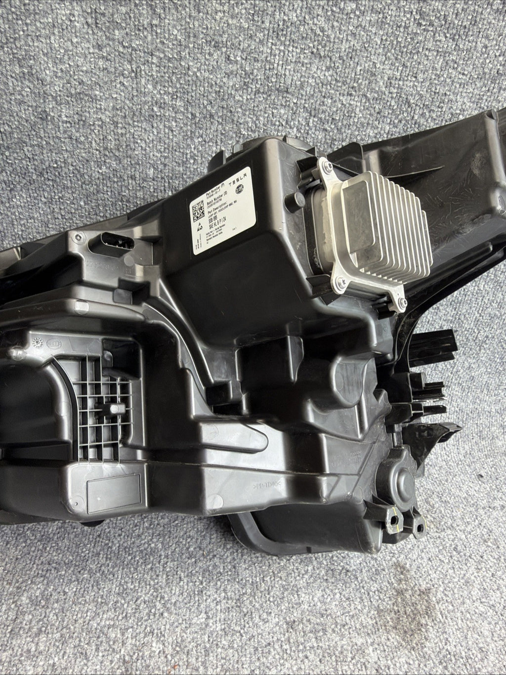 2025 2026 Tesla Model Y Juniper Led Front Right OEM Headlight 1918348-00-f