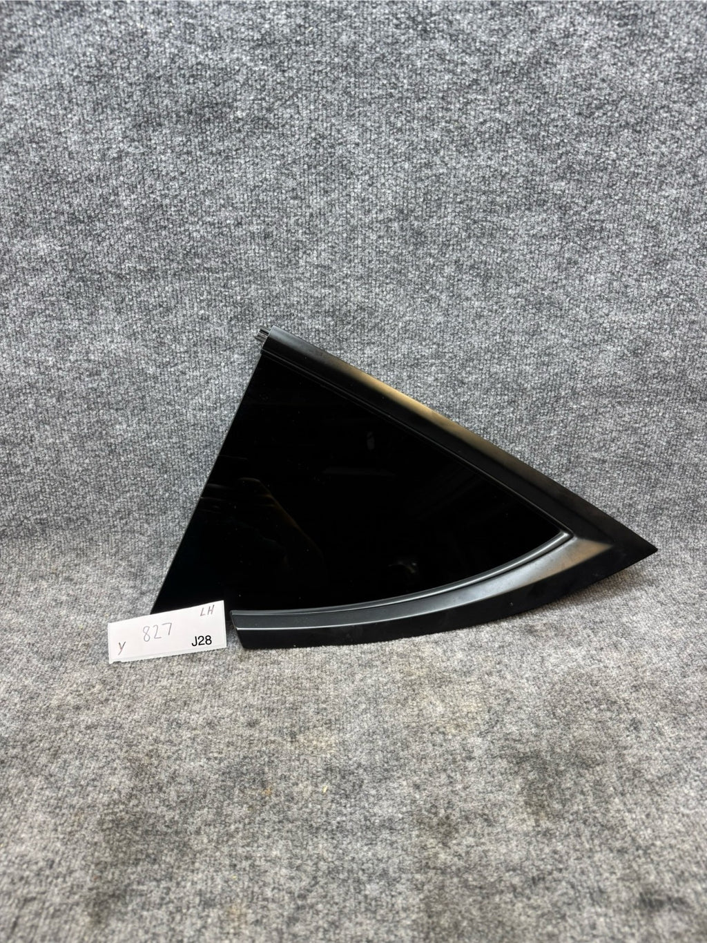 2020 – 2024 TESLA MODEL Y REAR LEFT SIDE QUARTER WINDOW GLASS OEM, 1495740-00-H