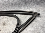♦️2017 - 2023 TESLA MODEL 3 FRONT LEFT BODY SEAL WEATHERSTRIP OEM, 1090510-00-O