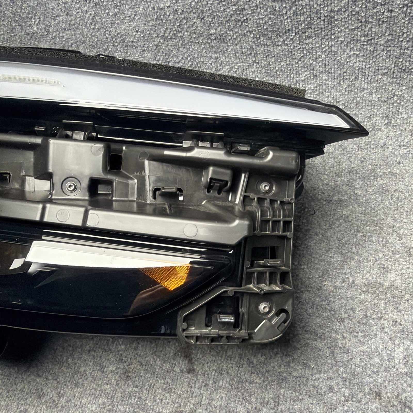2025-2026 Tesla Model Y Juniper Right Side Headlight 1918348-00-D OEM