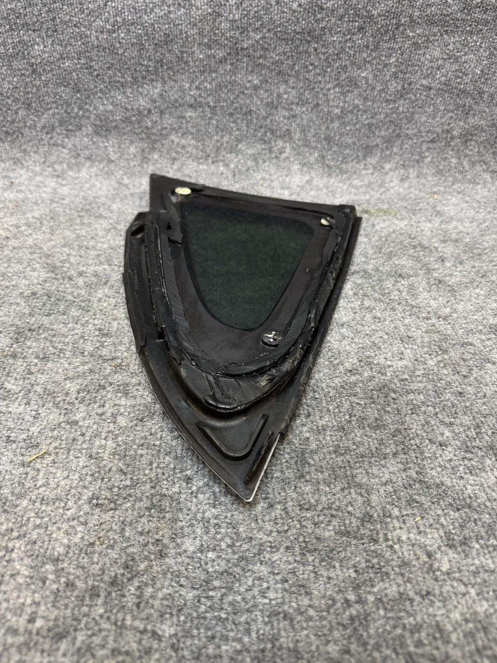 2017 - 2023 TESLA MODEL 3 REAR RIGHT SIDE WINDOW QUARTER GLASS OEM, 43R-004529