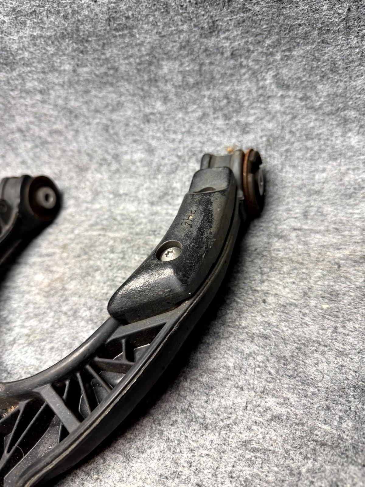 ♦️2017 - 2023 TESLA MODEL 3 FRONT RIGHT SIDE UPPER CONTROL ARM OEM, 1044324-00-F