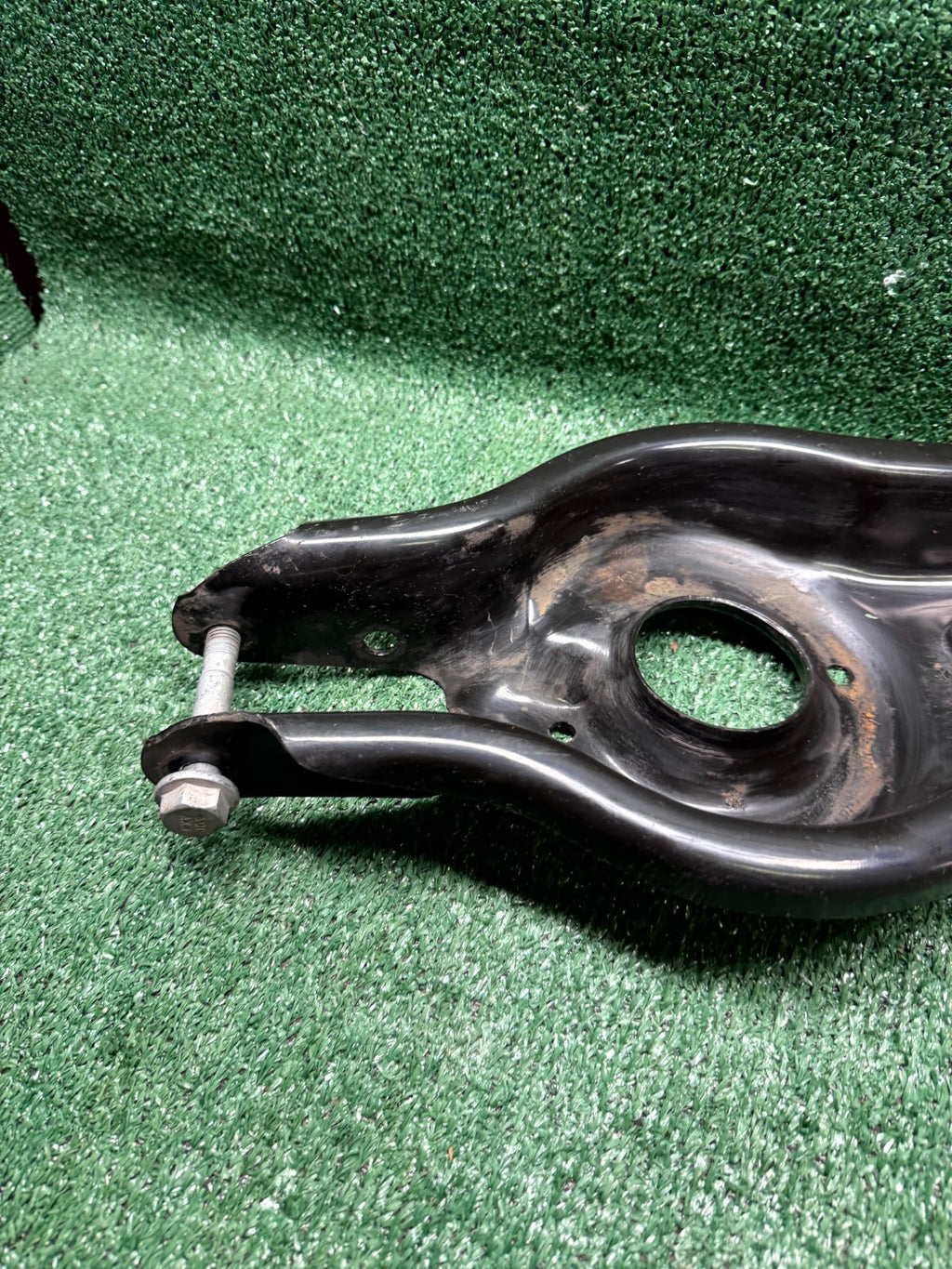 ♦️20–23 TESLA MODEL Y REAR LEFT OR RIGHT SIDE CONTROL ARM OEM, 1044451-00-F