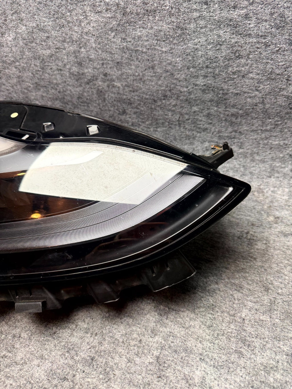 ♦️2021–2023 TESLA MODEL 3 FRONT RIGHT HEADLIGHT ASSEMBLY OEM, 1514953-00-E