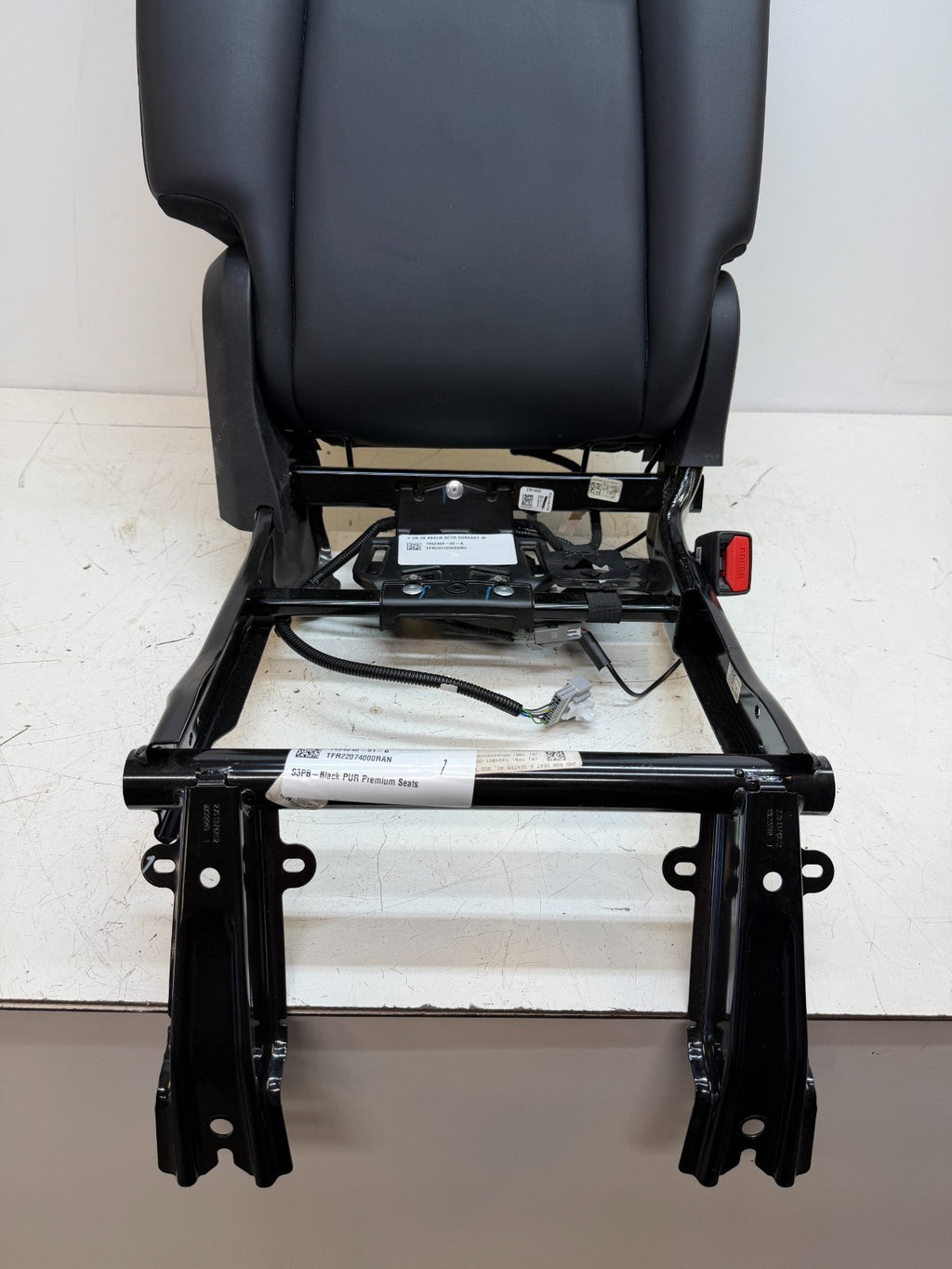 17-23 TESLA MODEL Y REAR PASSENGER SIDE UPPER SEAT CUSHION W/ FRAME 1494840-91-B