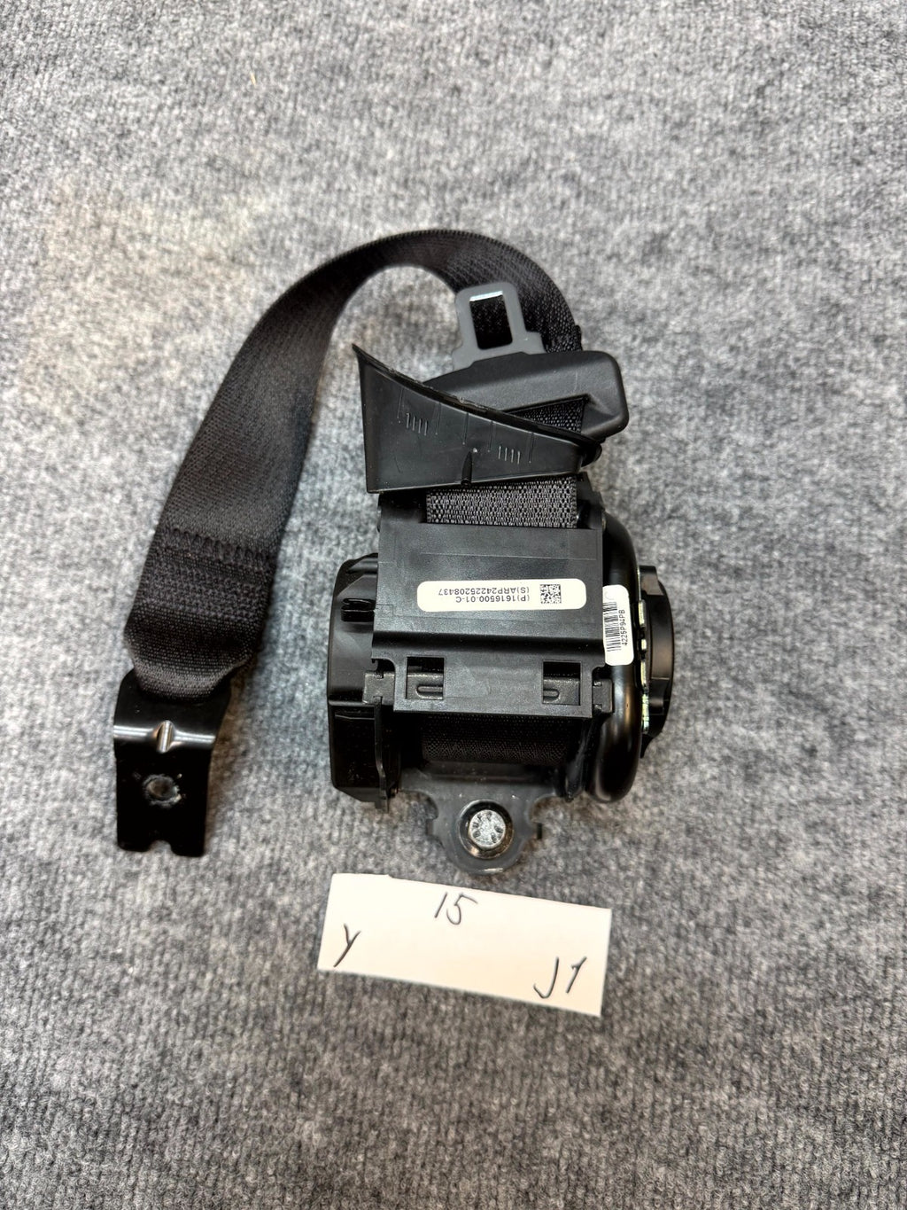 2020-2024 TESLA MODEL Y REAR LEFT DRIVER SIDE 2ND ROW SEAT BELT OEM 1616500-01-C