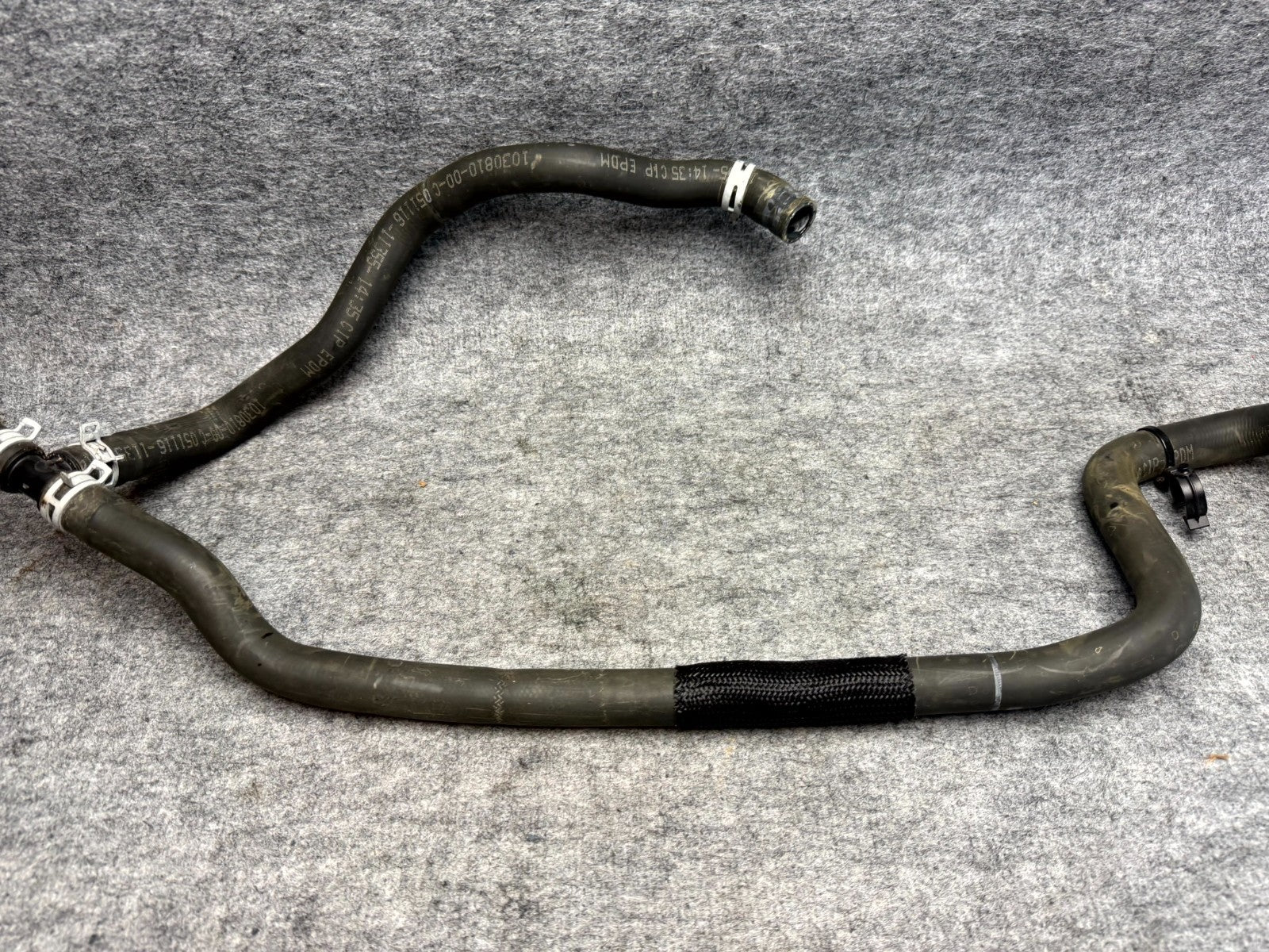 ♦️16-21 TESLA MODEL S COOLANT RADIATOR HOSE 3 WAY TO 4 WAY PIPE OEM,1058614-00-C