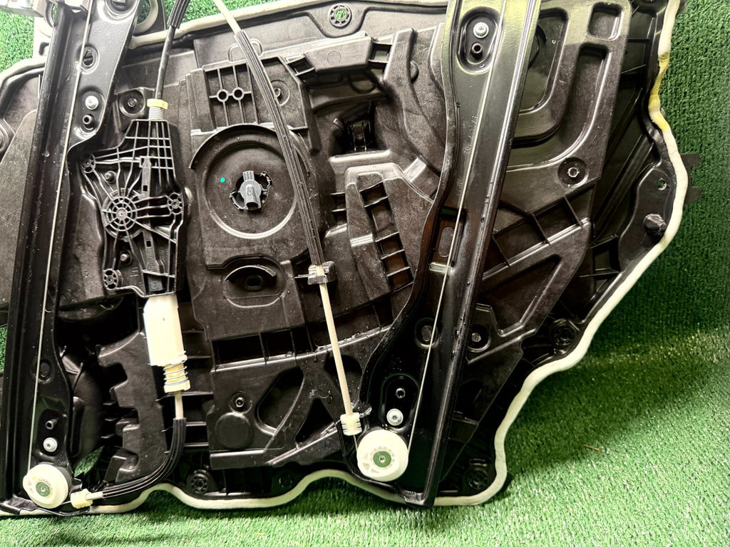 ♦️20–24 TESLA MODEL Y FRONT LEFT SIDE WINDOW REGULATOR W/ MOTOR OEM 1495510-00-G