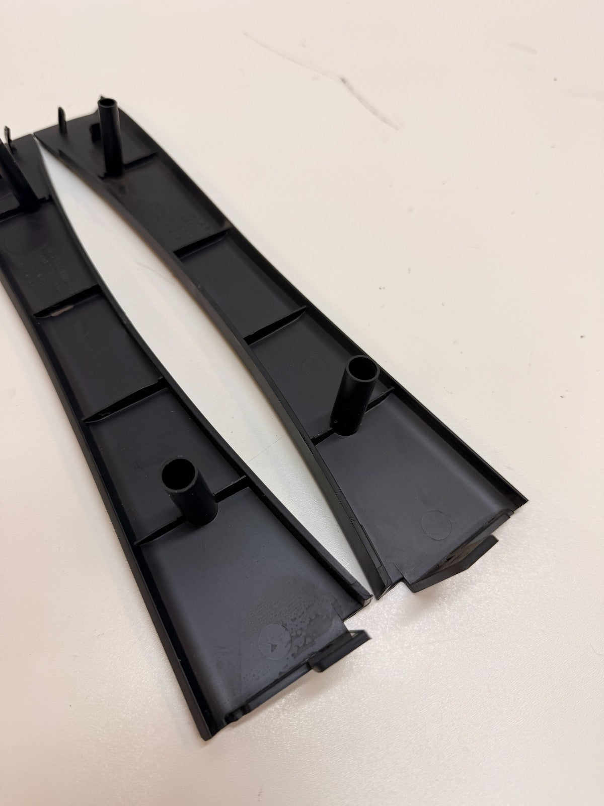 2012-2016 Tesla Model S Pair Of Left & Right Middle A Pillar Trim Panel