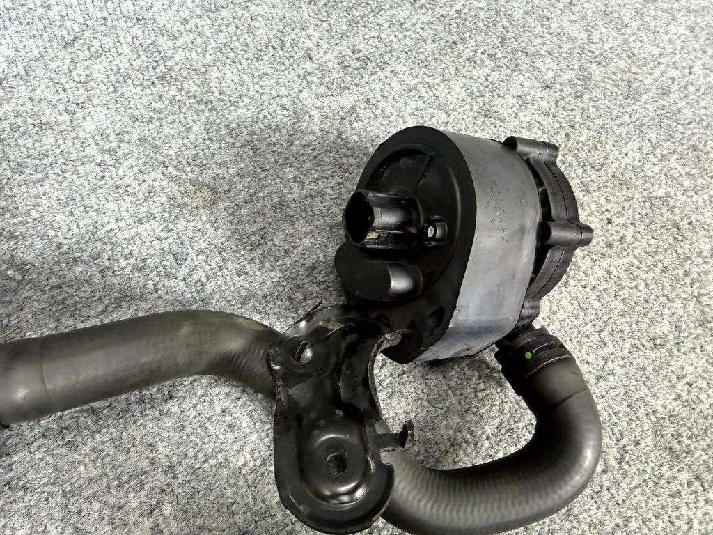 2016-2020 Tesla Model X Right Side Cooling Pump Hose W/ Tube OEM, 1037327-00-G