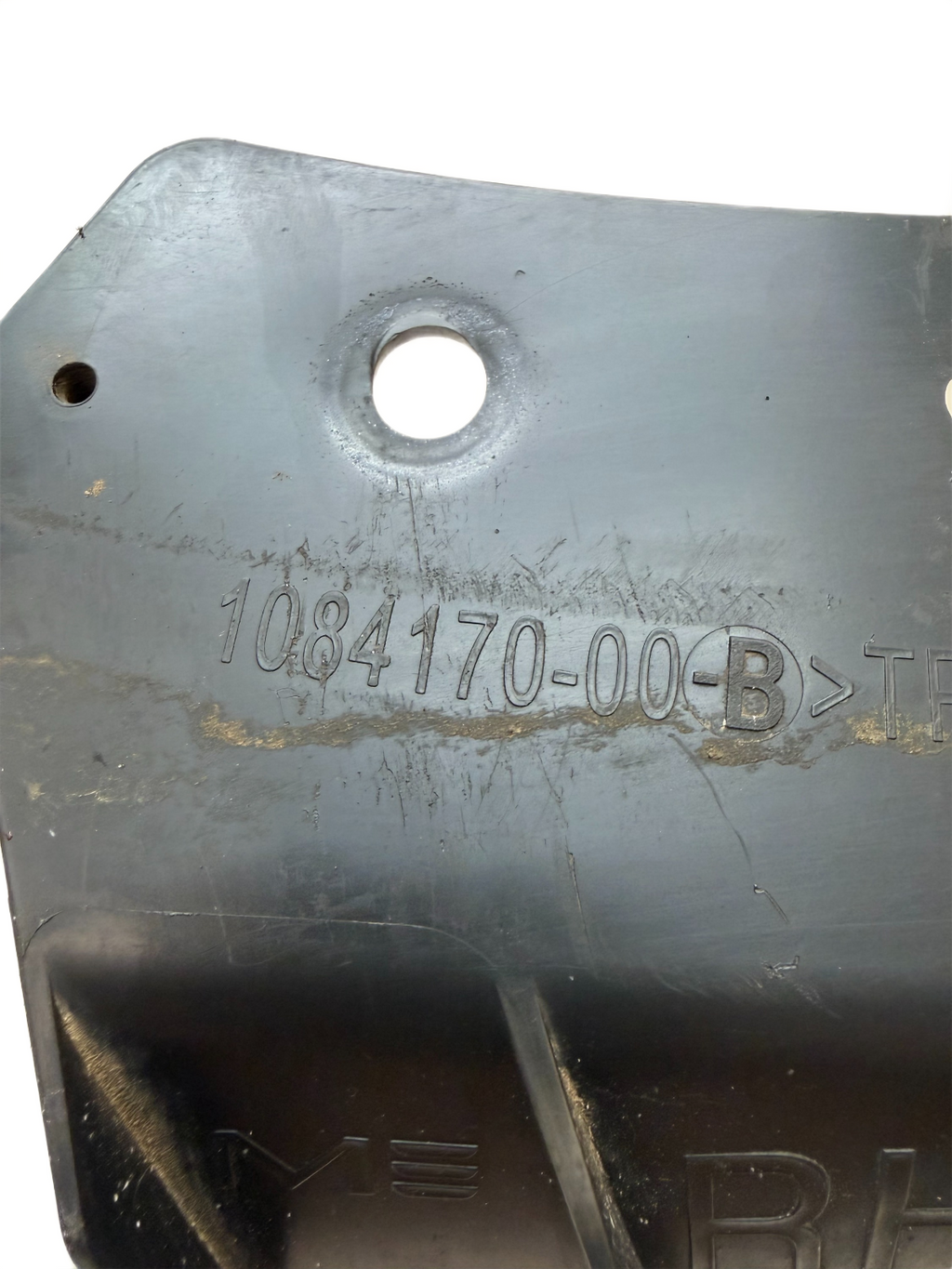 2017-2023 TESLA MODEL 3 FRONT RIGHT UPPER BUMPER BRACKET 1084170-00-B