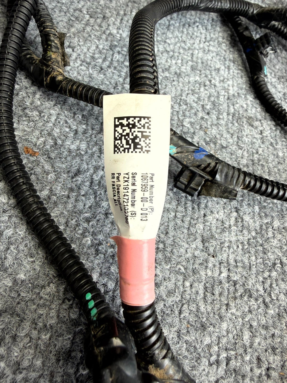 2017-2023 TESLA MODEL 3 REAR BUMPER WIRE HARNESS W/SENSORS OEM, 1067959-00-D