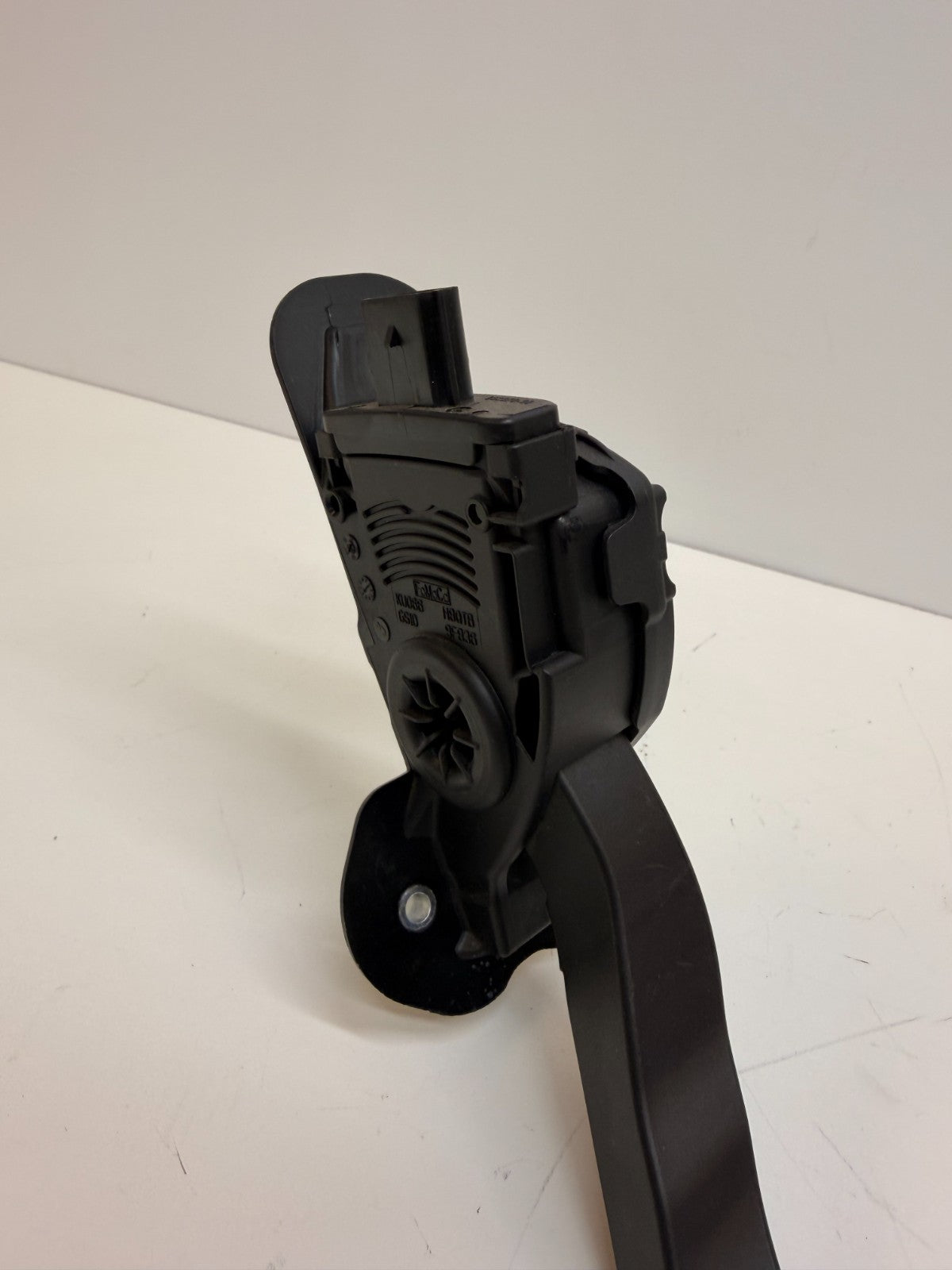 2012-2020 Tesla Model S Accelerator Throttle Pedal BE5C 9F836-AA