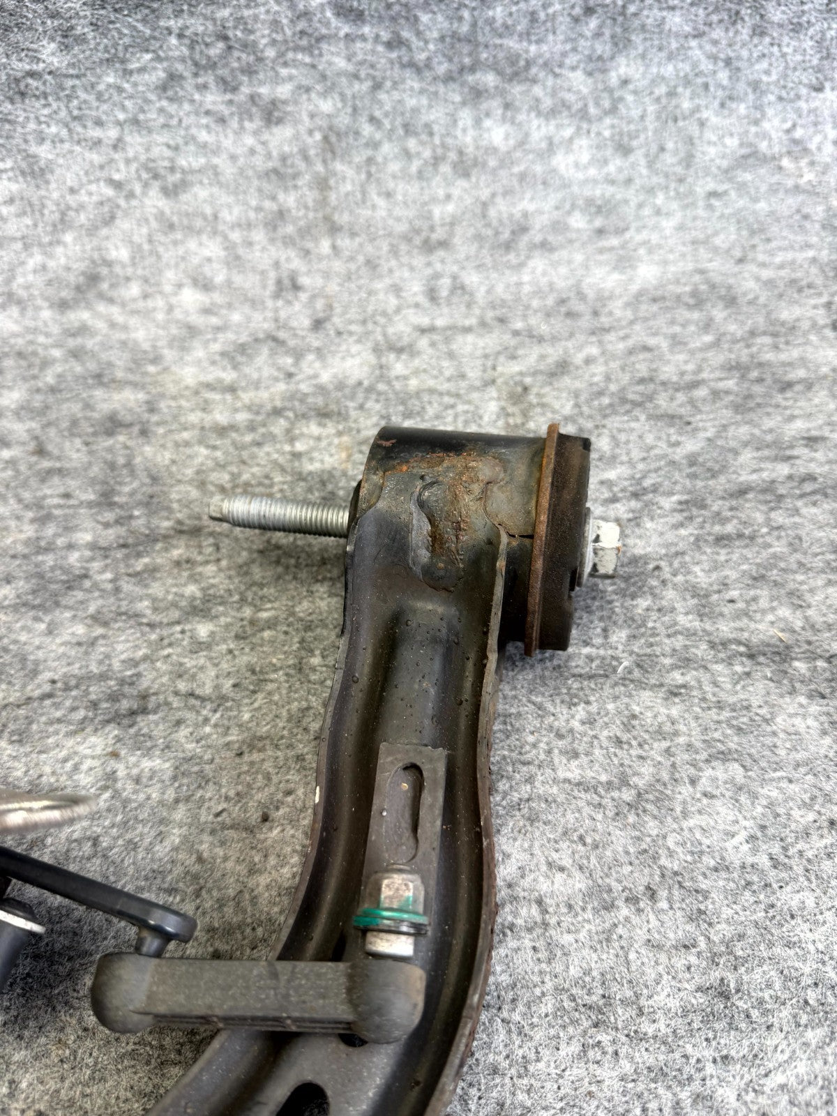 ♦️2012 - 2020 TESLA MODEL S FRONT RIGHT SIDE UPPER CONTROL ARM OEM, 1043966-00-A