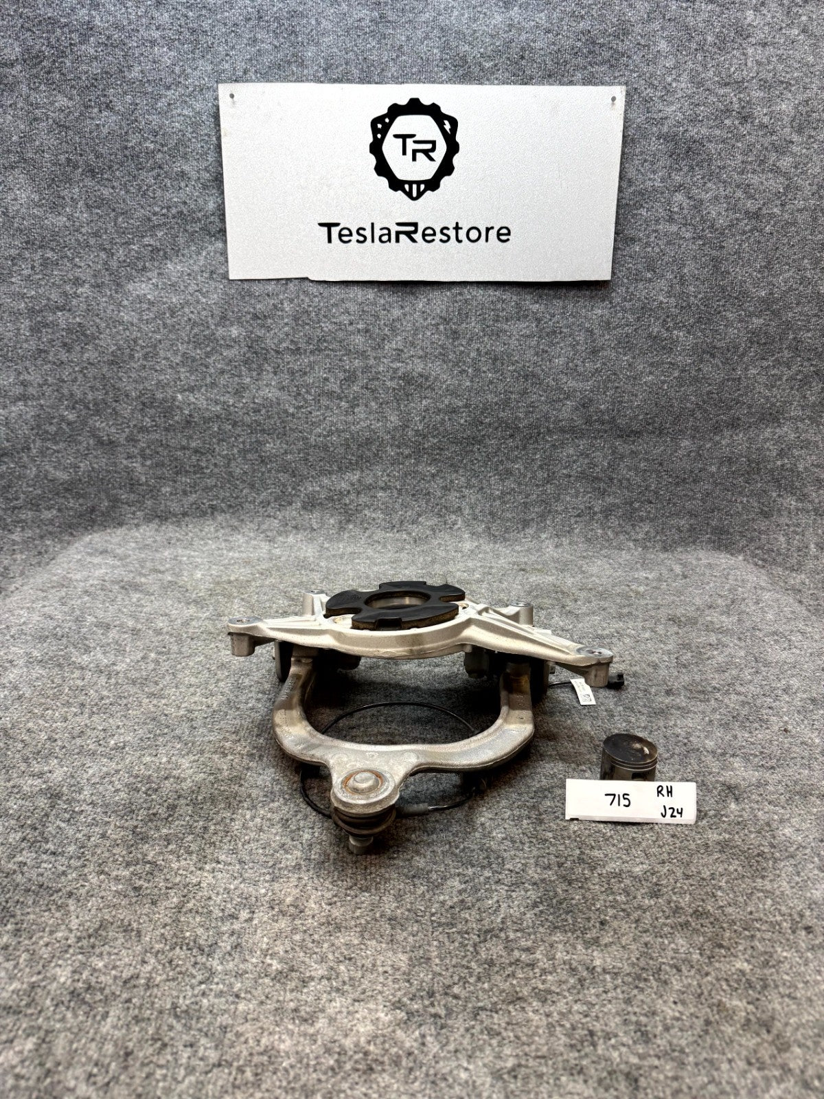 17-23 TESLA MODEL 3 FRONT RIGHT UPPER STRUT MOUNT CONTROL ARM SET OEM,104403700C