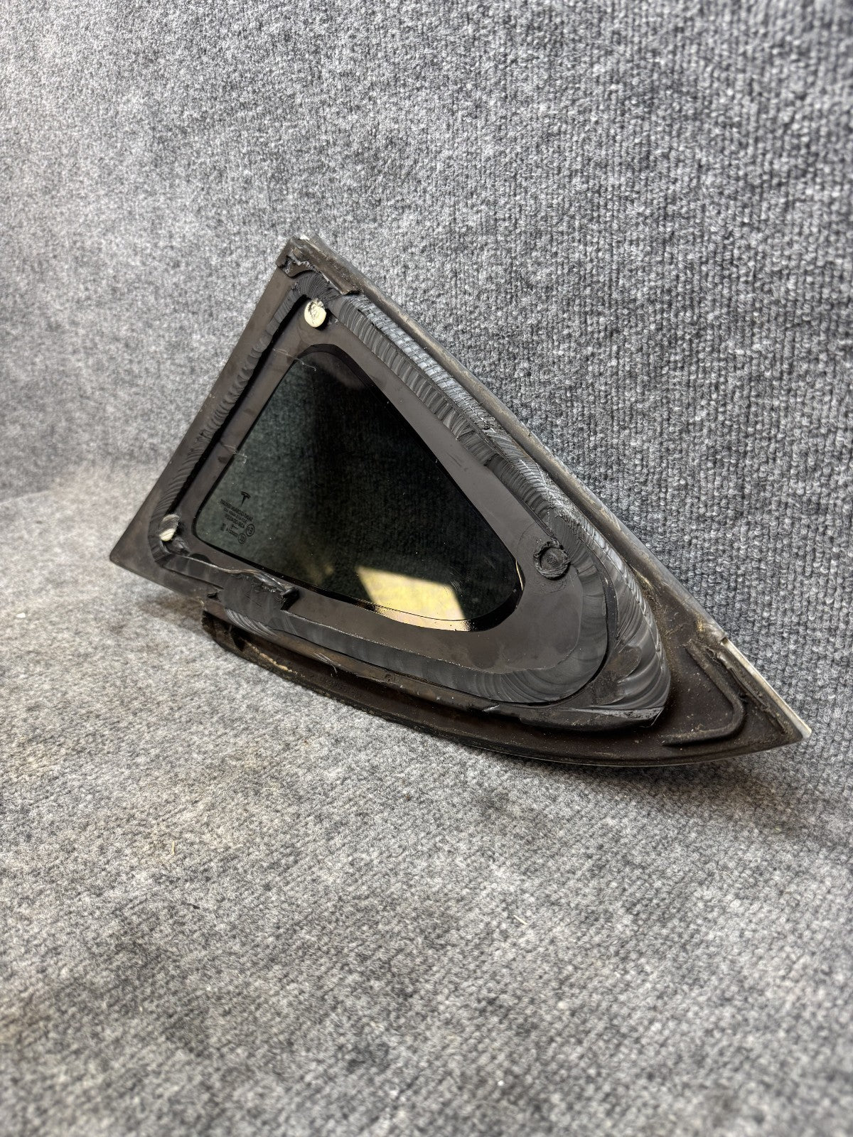 2017 – 2023 TESLA MODEL 3 REAR RIGHT SIDE QUARTER WINDOW GLASS OEM, 43R-004529