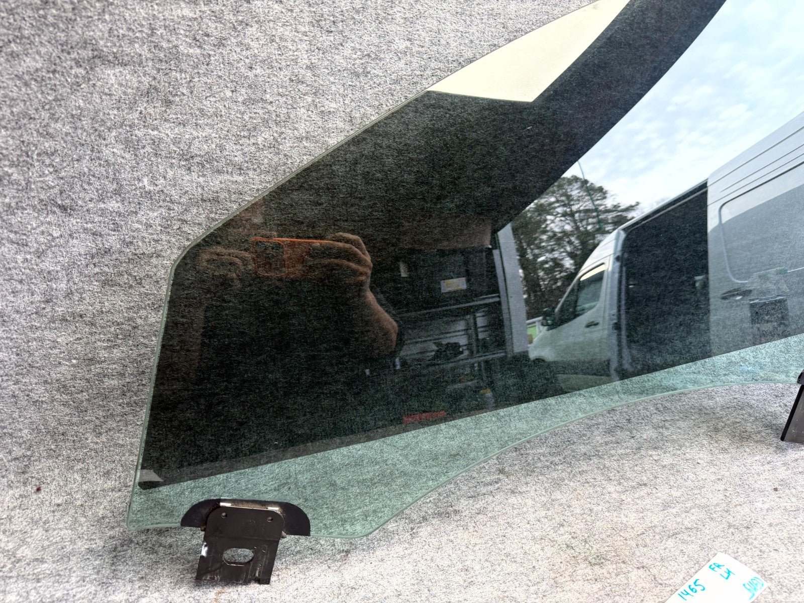 ♦️12-20 TESLA MODEL S FRONT LEFT DRIVER SIDE DOOR WINDOW GLASS OEM, 43R-001074