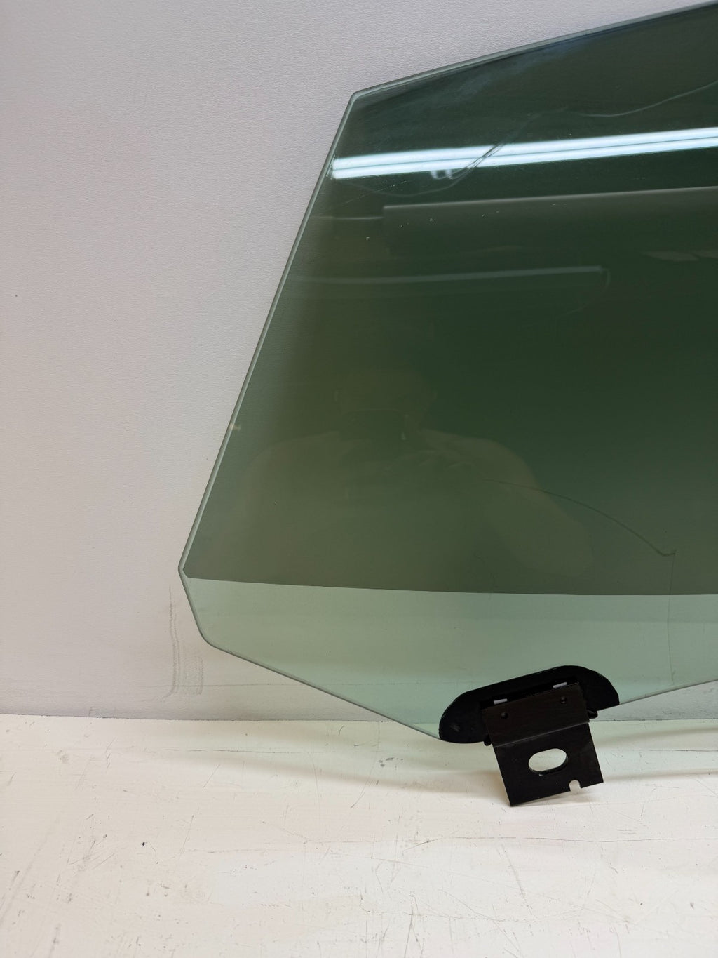 2012-2020 Tesla Model S Rear Passenger Side Door Window Glass 43R-001074
