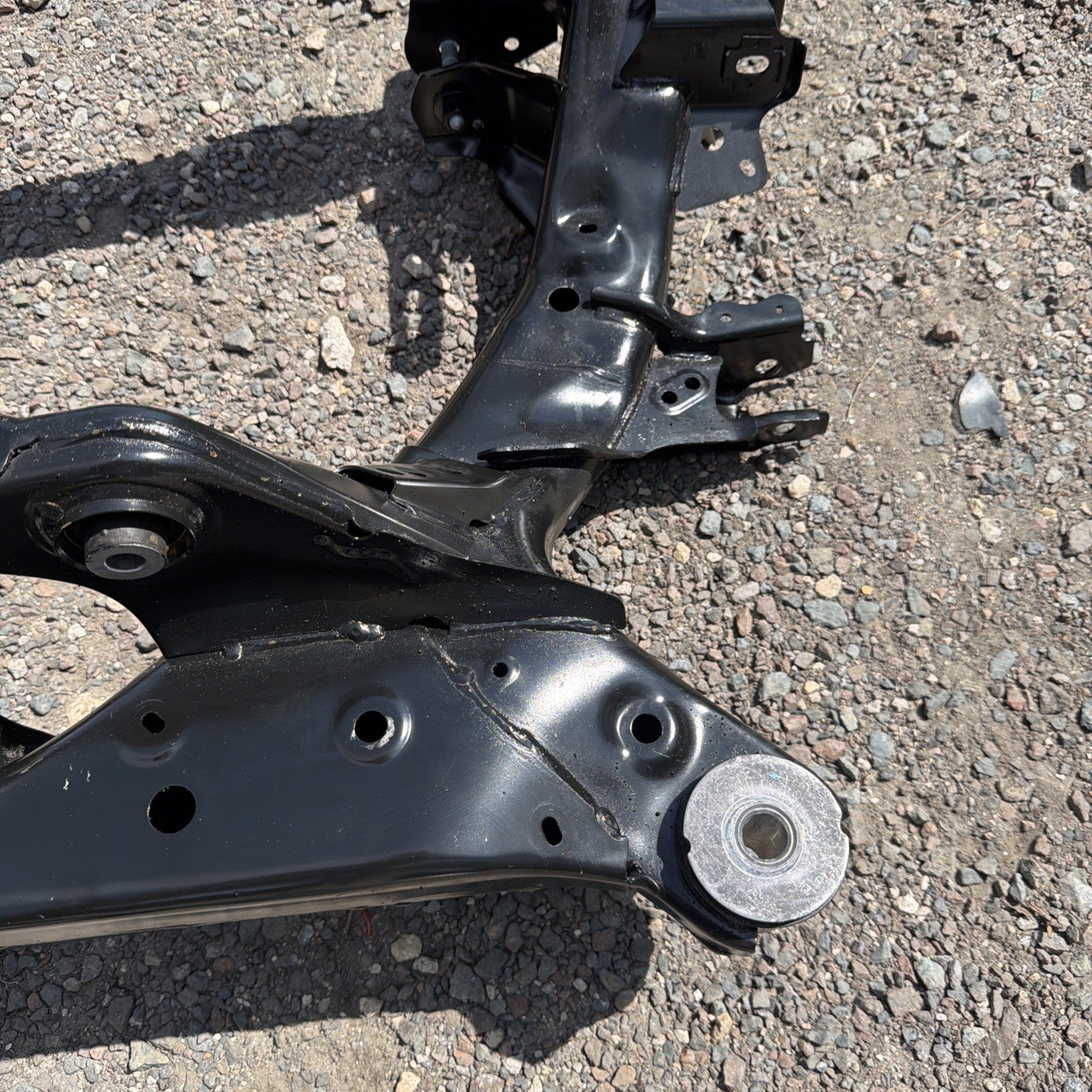 17-24 Tesla Model 3 Y Rear Suspension Subframe Cradle Crossmember 1044580-00-D
