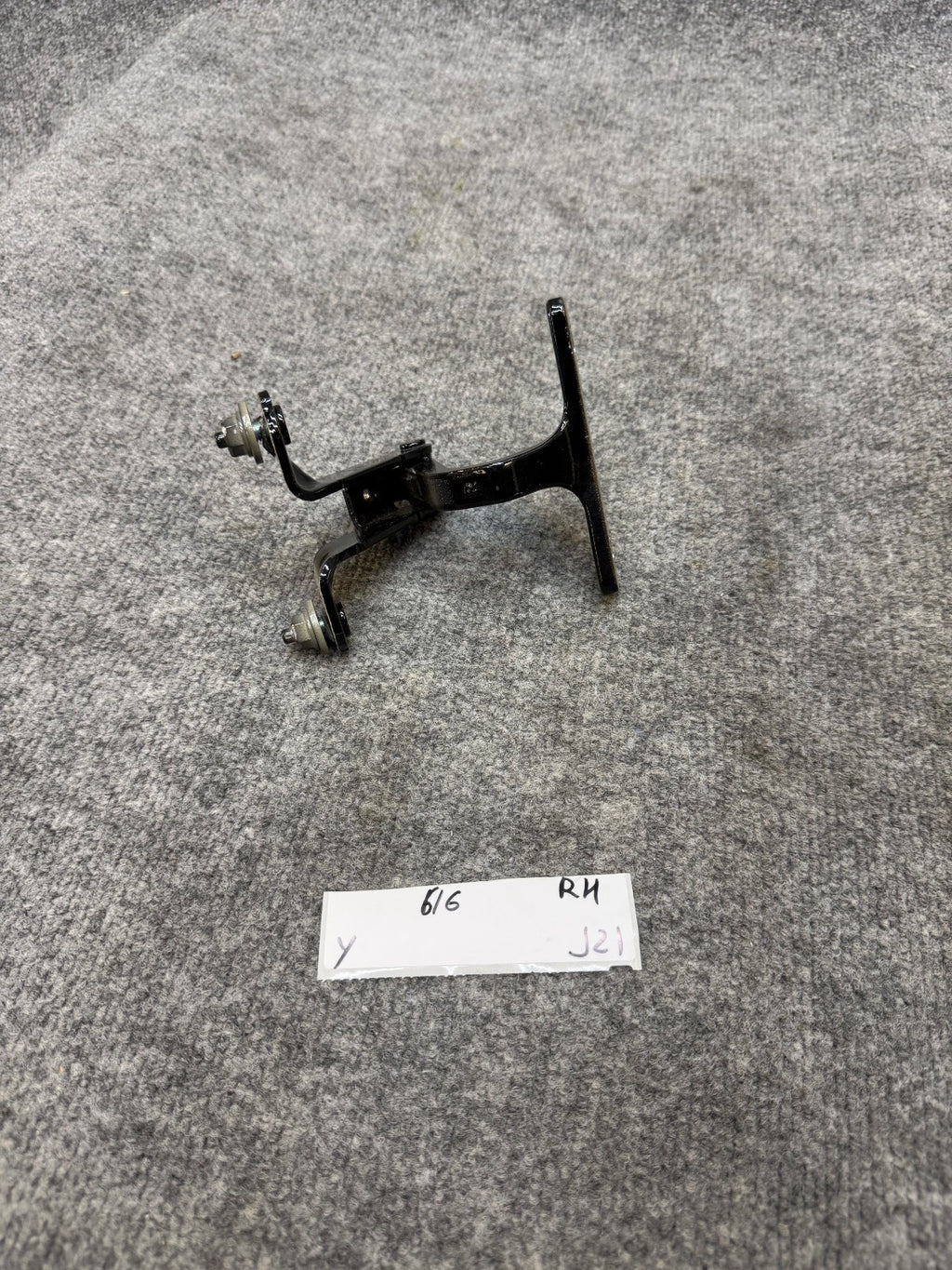 2020 - 2024 TESLA MODEL Y REAR RIGHT SIDE LIFT GATE HINGE OEM, 1500495-00-C