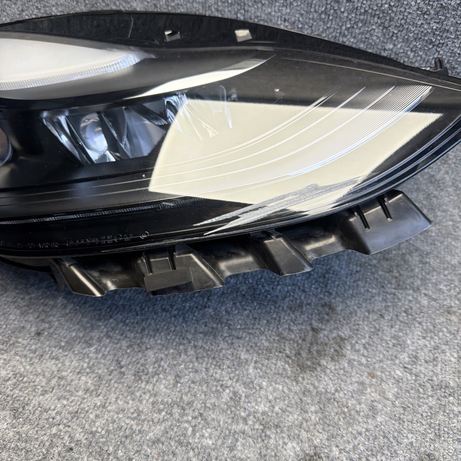 LED Head Light Lamp Assy Passenger Side For 2021-23 Tesla Model 3 ＆ Y 1514953-00