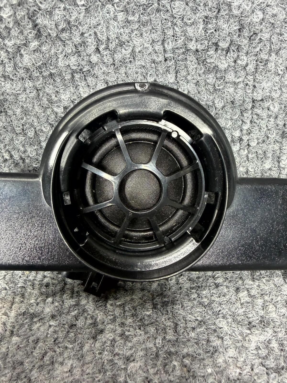 12-20 Tesla Model X Front Left Or Right Tweeter Speaker w/ Bracket OEM 100483300