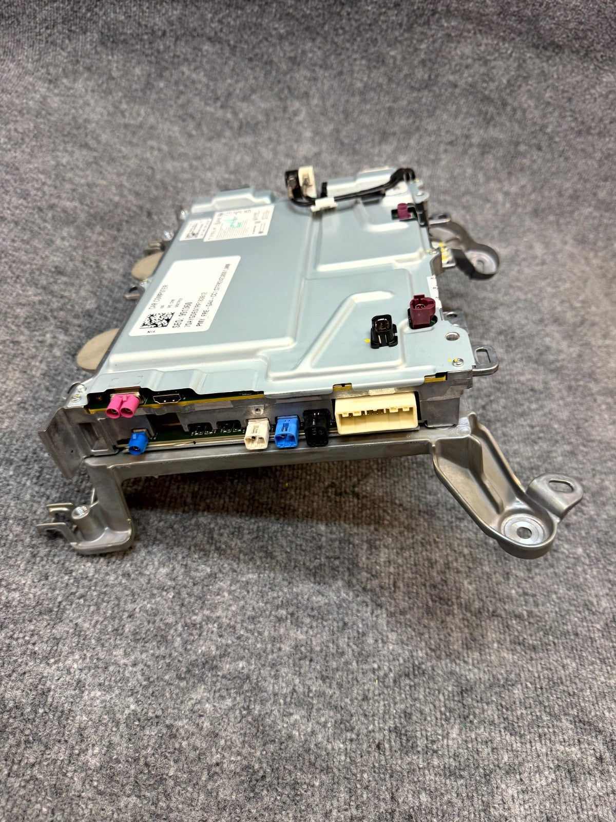 2020-2024 TESLA MODEL Y MCU 4.0 CAR COMPUTER MEDIA CONTROL MODULE OEM, 178741990