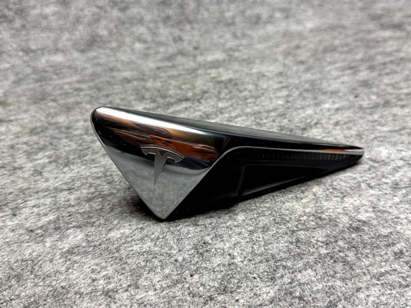 ♦️17–23 TESLA MODEL 3 LEFT REPEATER TURN SIGNAL FENDER CAMERA OEM, 1125106-77-E