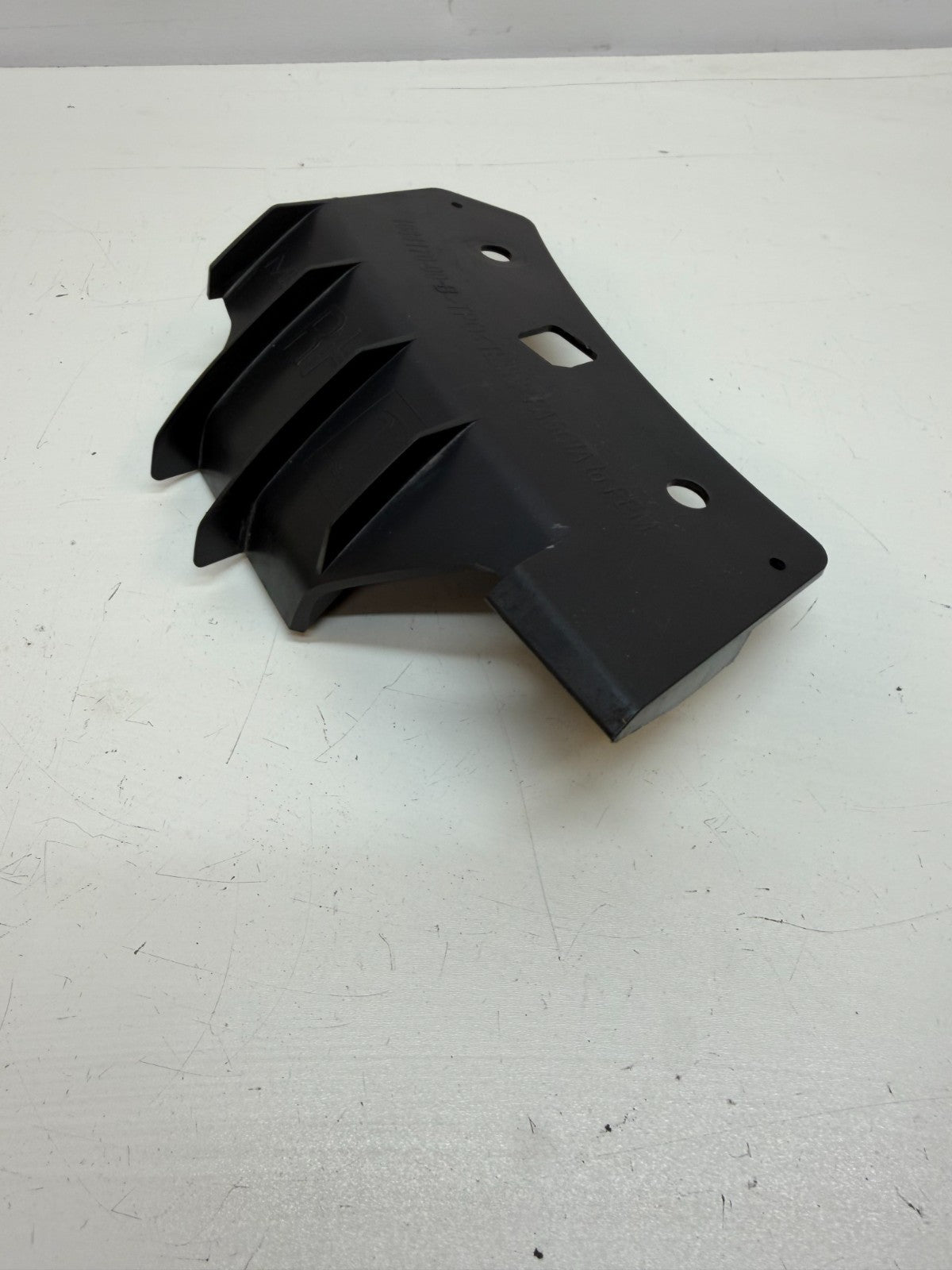 2017-2023 TESLA MODEL 3 FRONT RIGHT UPPER BUMPER BRACKET 1084170-00-B